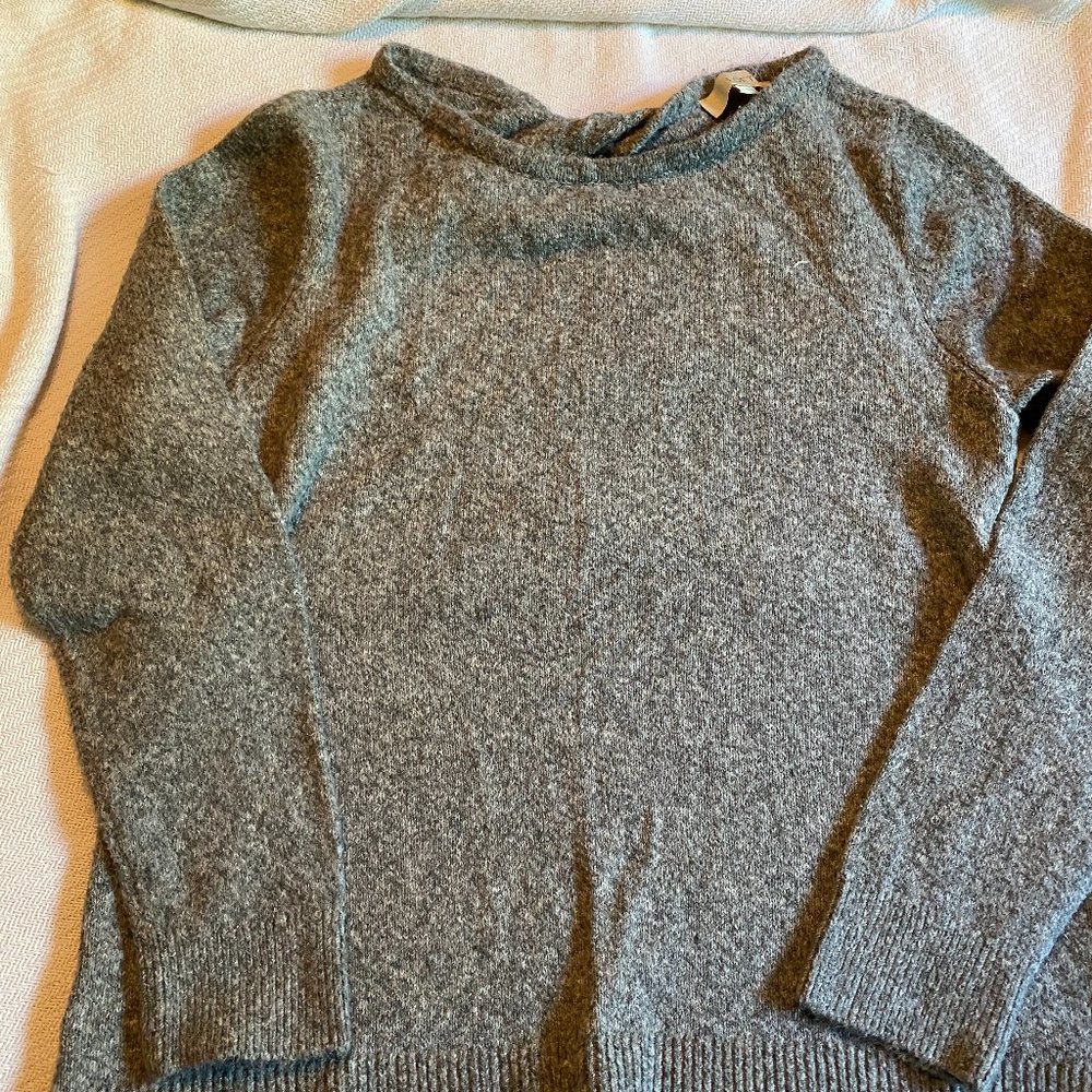 Ladies gray sweater